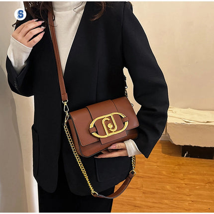 Women Handbag With Metal Buckle - Stylish Shoulder Bag